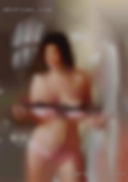 Im here TX horny women to please and to be pleased.