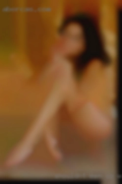Shouldn't men CO want to fuck have curves too?